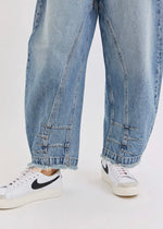 Load image into Gallery viewer, Cello Barrel Denim
