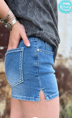 Load image into Gallery viewer, Sterling Kreek Stitched Light Wash Denim Short
