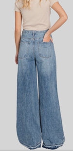 Load image into Gallery viewer, Petra Distressed High Rise Rigid Vintage Wide Leg Jeans
