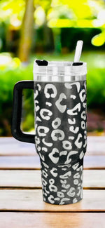 Load image into Gallery viewer, 40 oz. Leopard Tumbler Black or White
