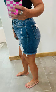 Risen Midi Shorts