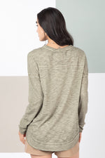 Load image into Gallery viewer, Very J Raw Edge Detail Oversized Knit Top
