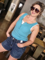 Load image into Gallery viewer, Zenana Ribbed Tank W/Snap Closure
