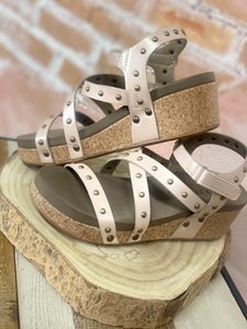 Boutique "UNDER THE SUN" Wedge