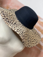 Load image into Gallery viewer, Leopard Floppy Sun hat
